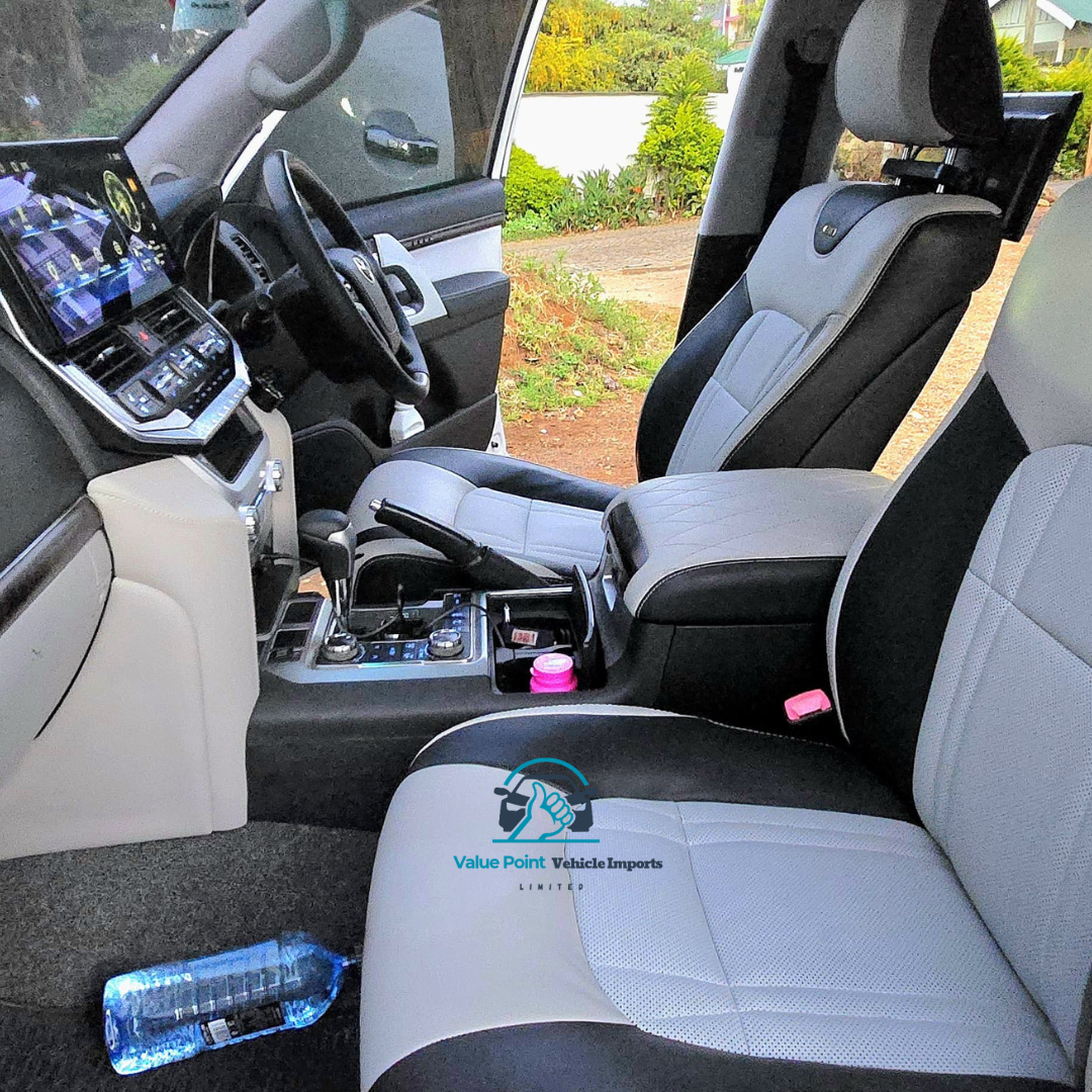 2013 Toyota Land Cruiser LC200