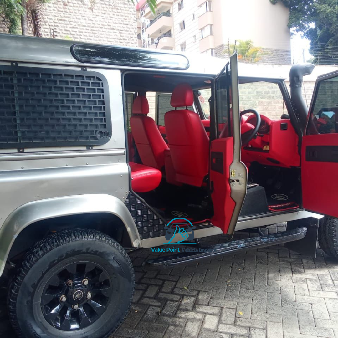 Land Rover Defender 110