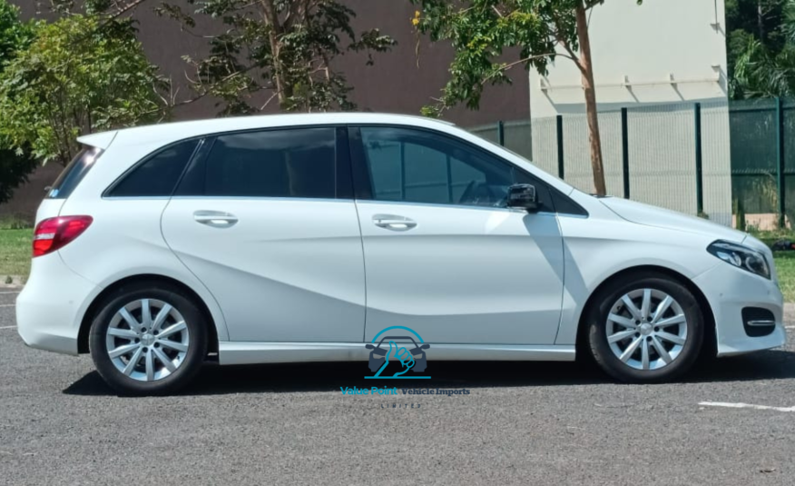 2017 Mercedes-Benz B180 AMG Line