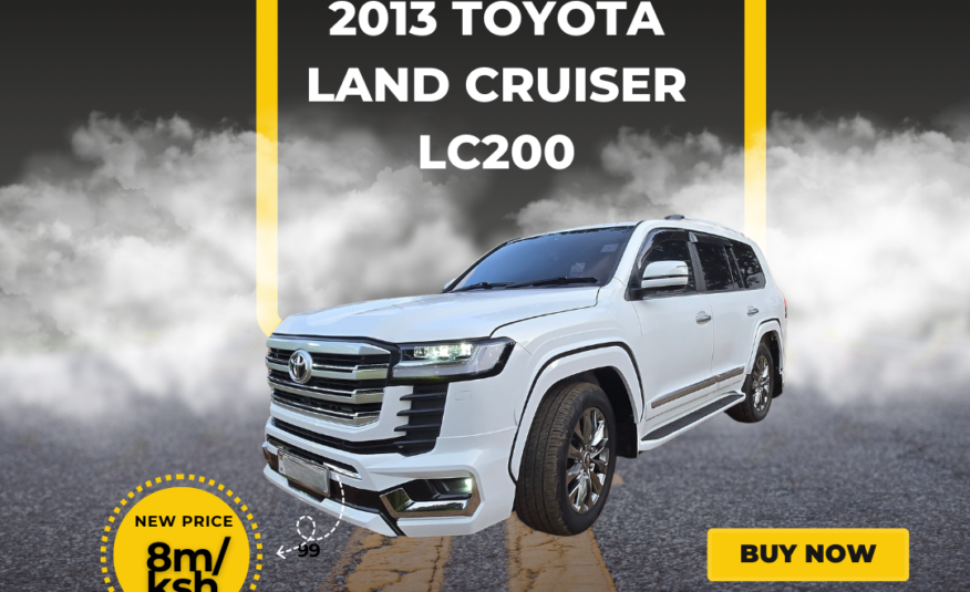 2013 Toyota Land Cruiser LC200