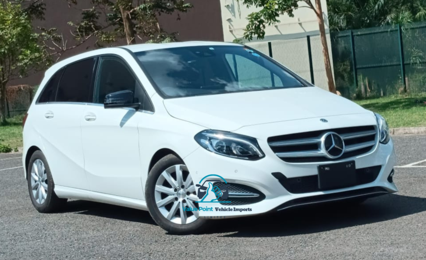 2017 Mercedes-Benz B180 AMG Line
