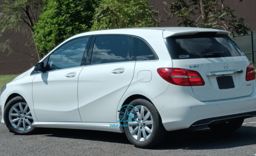 2017 Mercedes-Benz B180 AMG Line