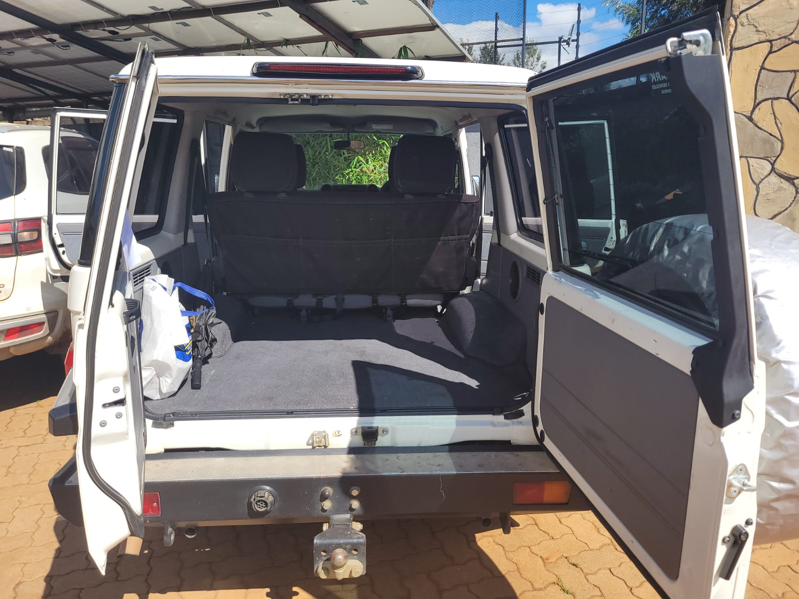 2019 Toyota Land Cruiser 76 LX V8