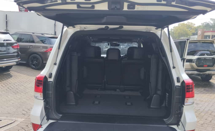 Toyota Land Cruiser V8 ZX | 2017