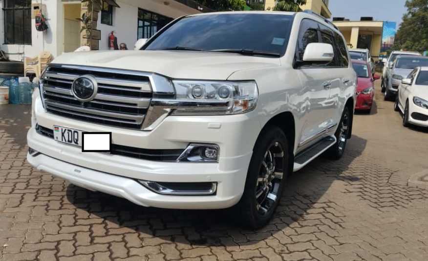 Toyota Land Cruiser V8 ZX | 2017