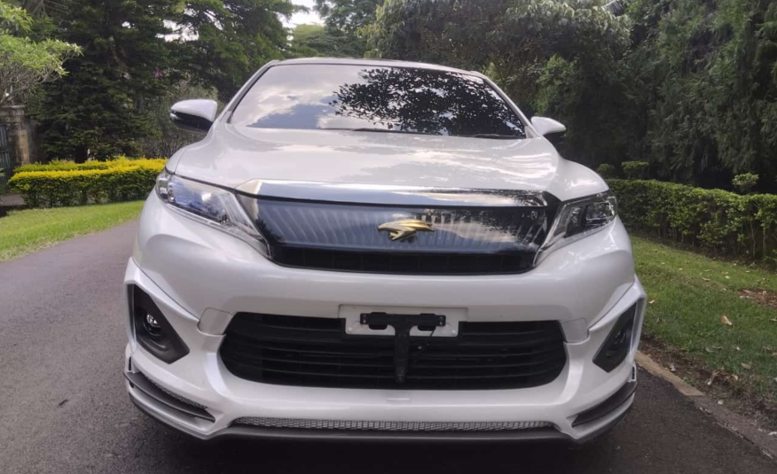 Toyota Harrier | 2017 |