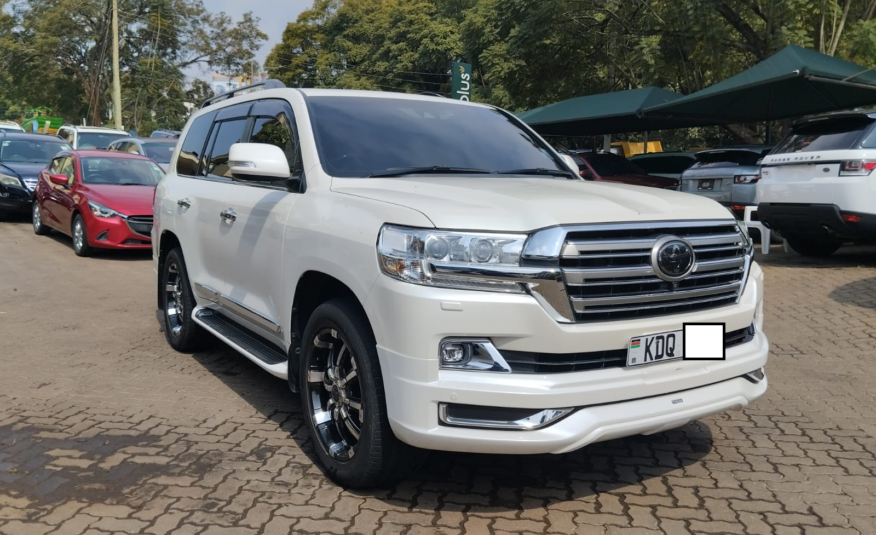 Toyota Land Cruiser V8 ZX | 2017