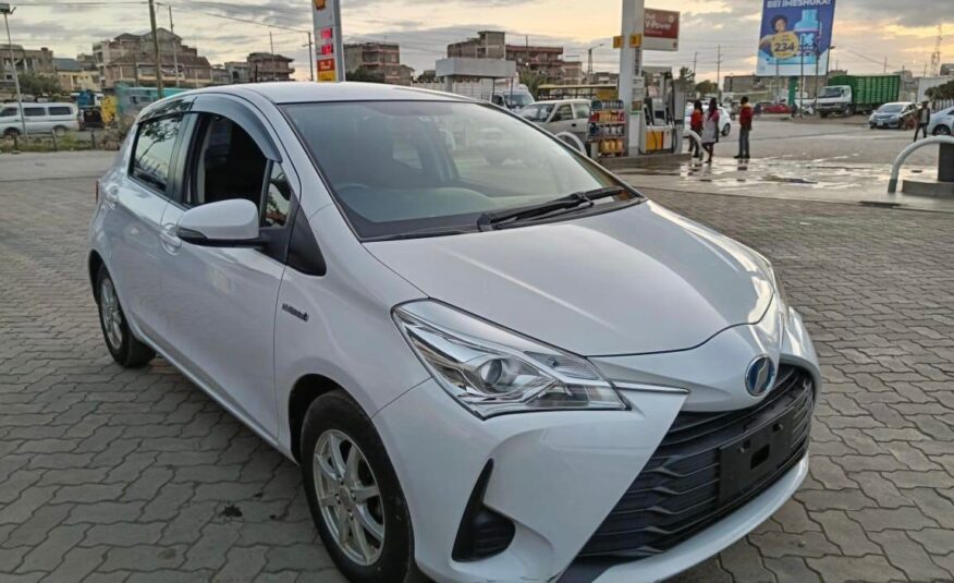 Toyota Vitz Hybrid | 2017