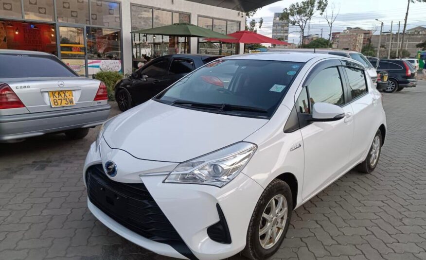 Toyota Vitz Hybrid | 2017