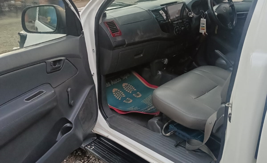 Toyota Hilux | 2013