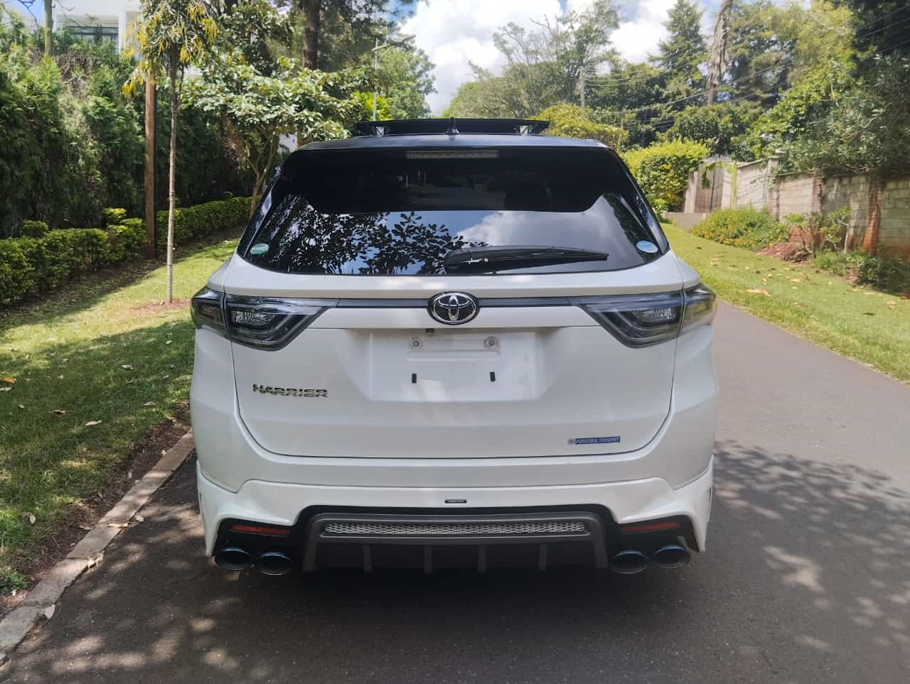 Toyota Harrier | 2017 |