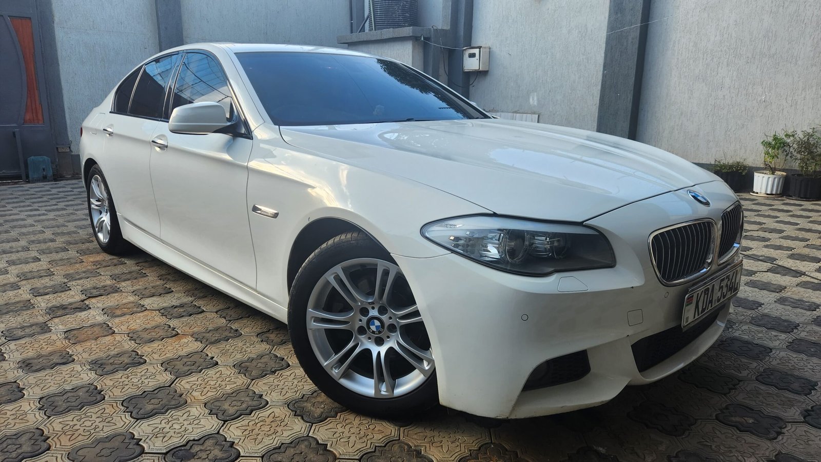 2013 BMW 523i