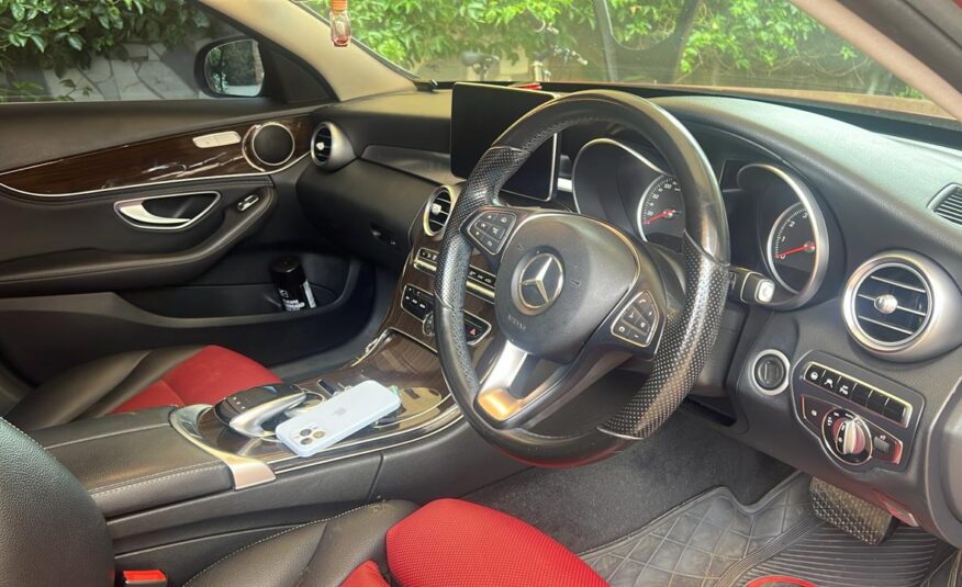 Mercedes-Benz C200 – 2015