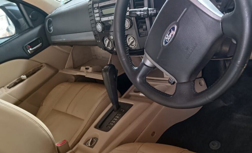 2013 Ford Everest