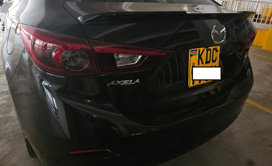 2014 Mazda Axela
