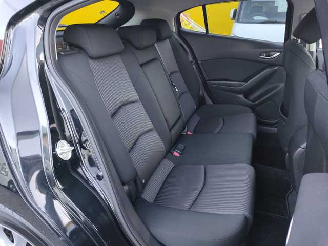 2014 Mazda Axela