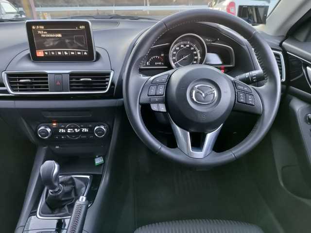 2014 Mazda Axela