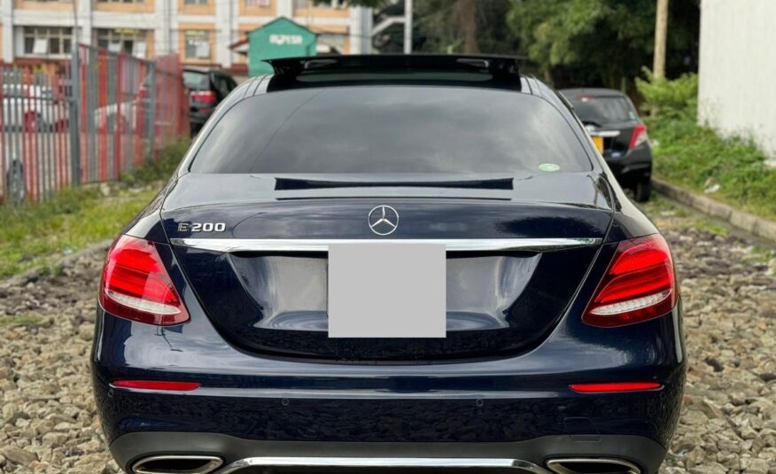 2017 Mercedes-Benz E200
