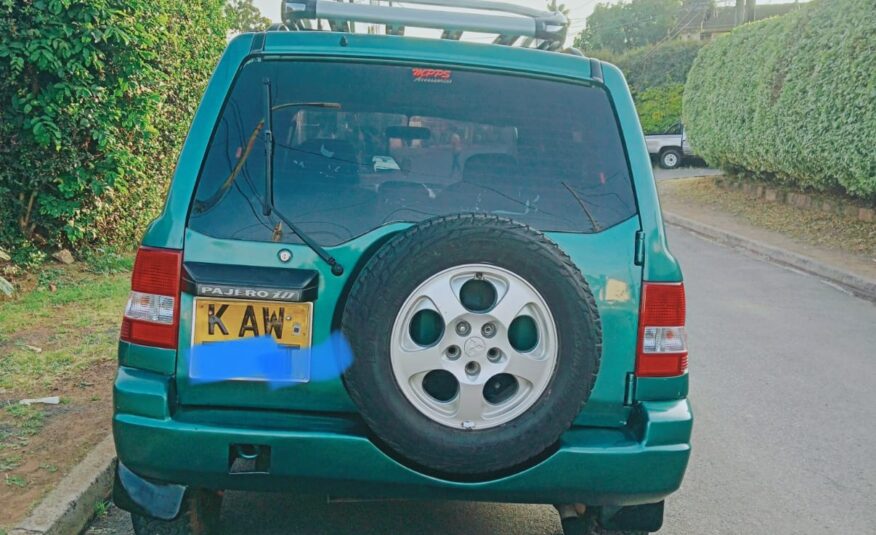 2001 Mitsubishi Pajero iO