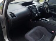 Toyota Prius Alpha 2014