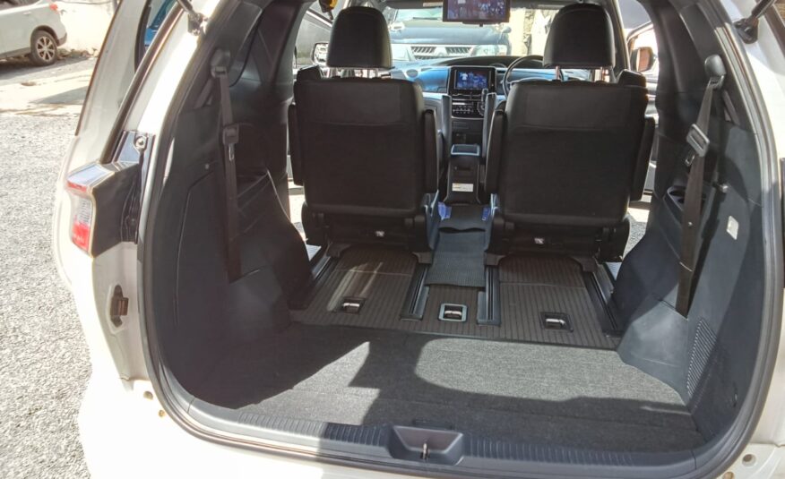 2017 Toyota Estima