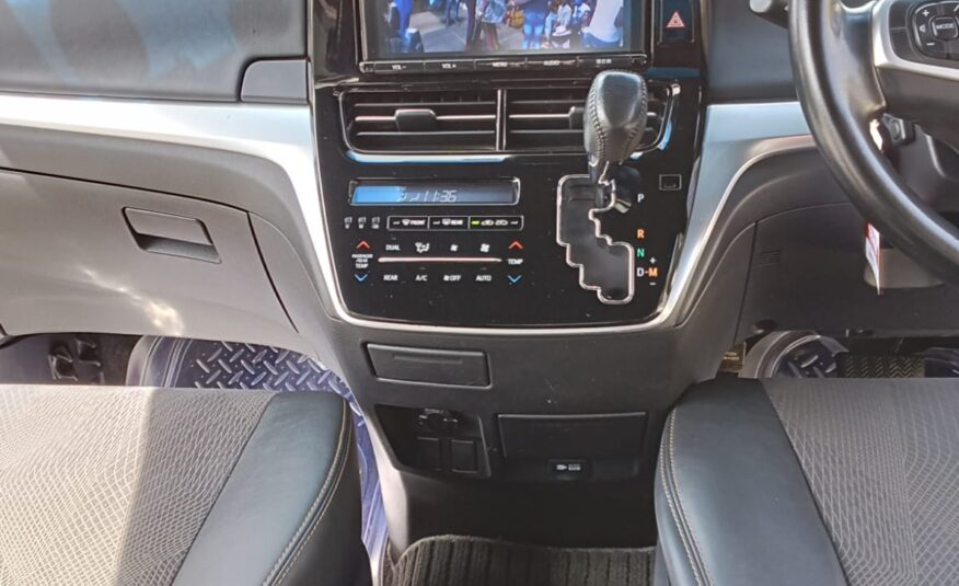 2017 Toyota Estima
