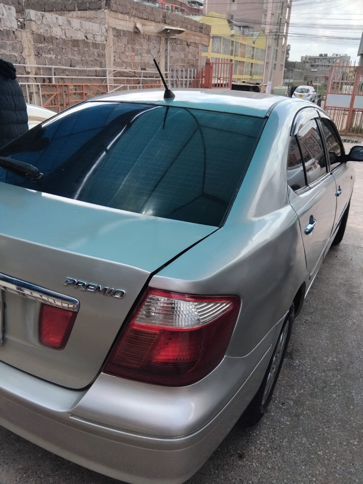 Toyota Premio 2003