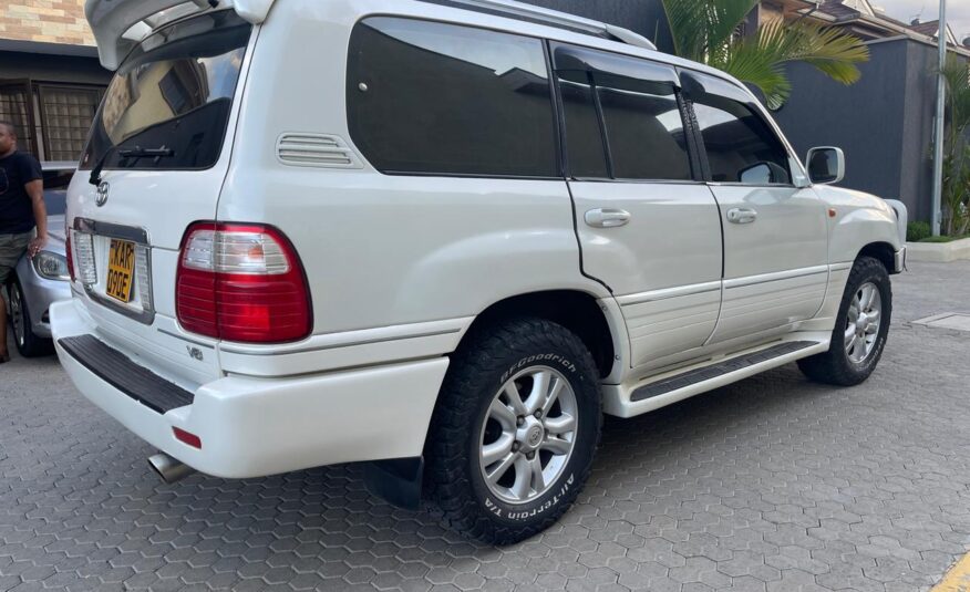 2003 Toyota Land Cruiser Cygnus