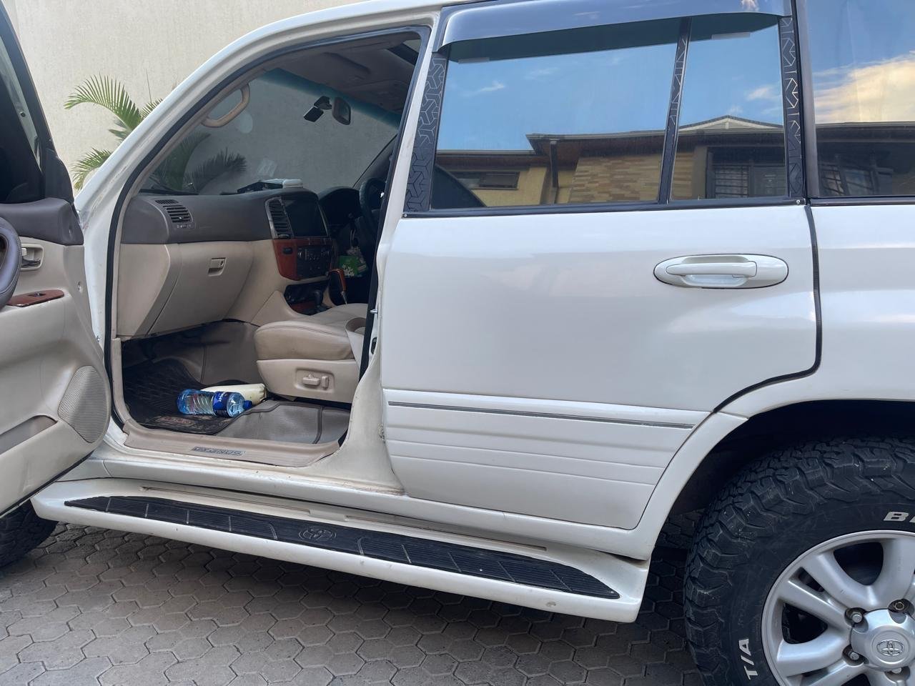 2003 Toyota Land Cruiser Cygnus