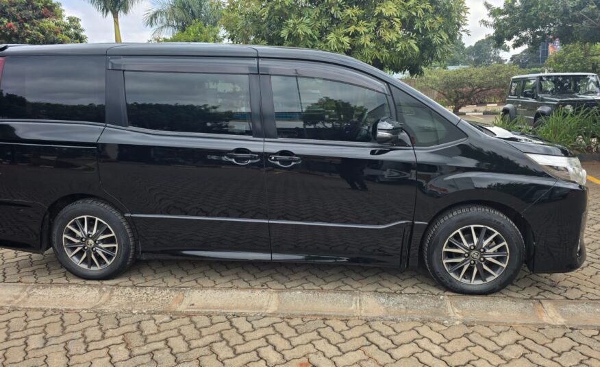 2014 Toyota Noah