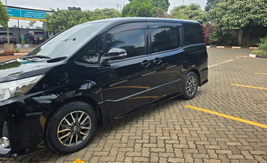 2014 Toyota Noah