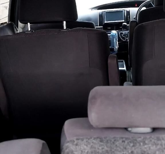 2013 Toyota Estima