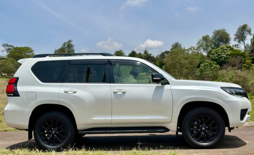 2023 Toyota Land Cruiser Prado TXL