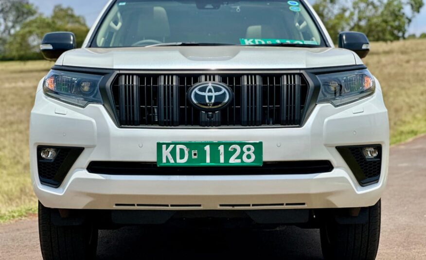 2023 Toyota Land Cruiser Prado TXL