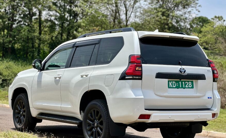 2023 Toyota Land Cruiser Prado TXL