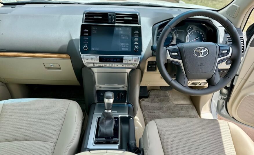 2023 Toyota Land Cruiser Prado TXL
