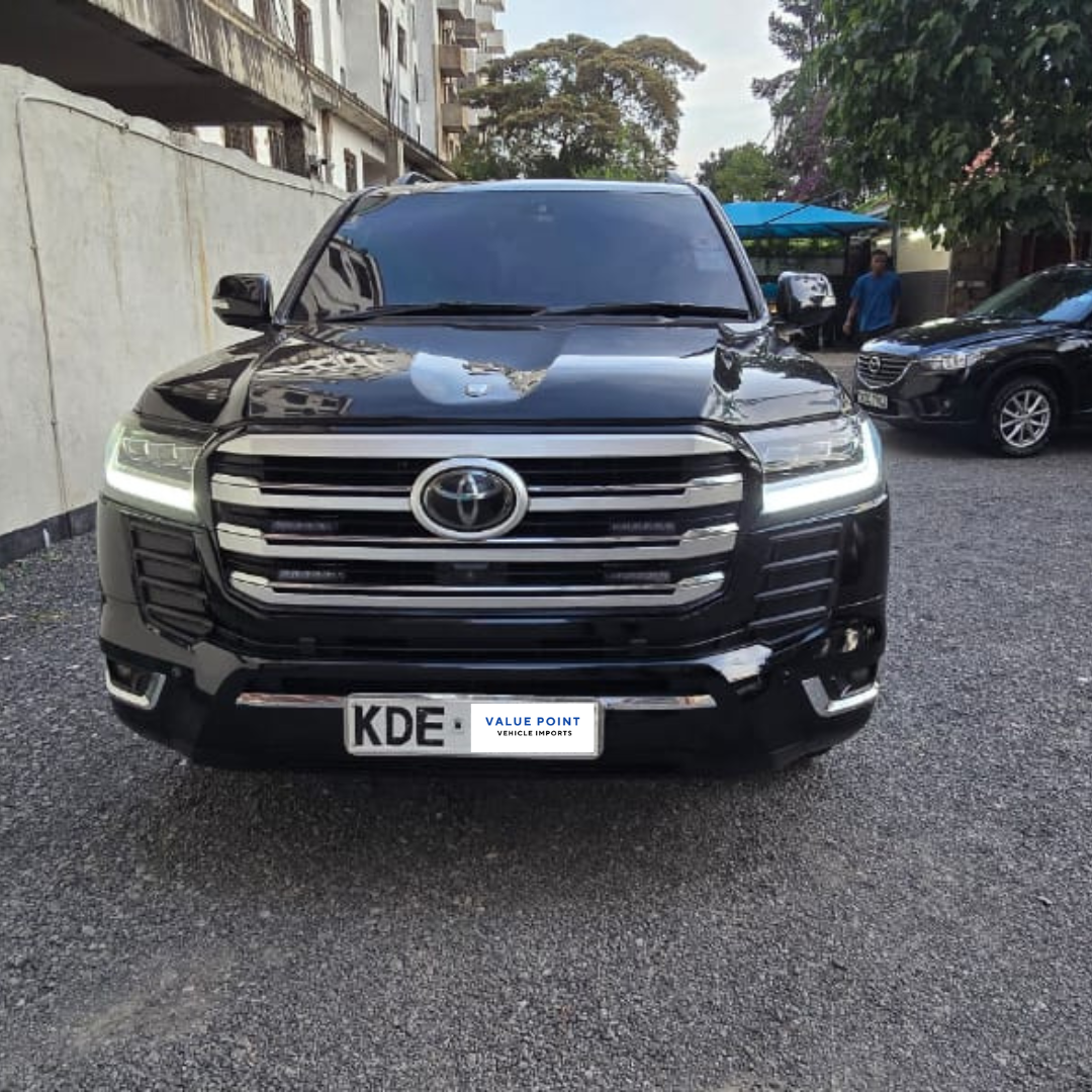 Toyota Land Cruiser V8 2014 upgraded to 2023