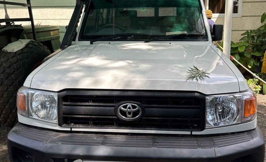 2018 Toyota Land Cruiser Hardtop