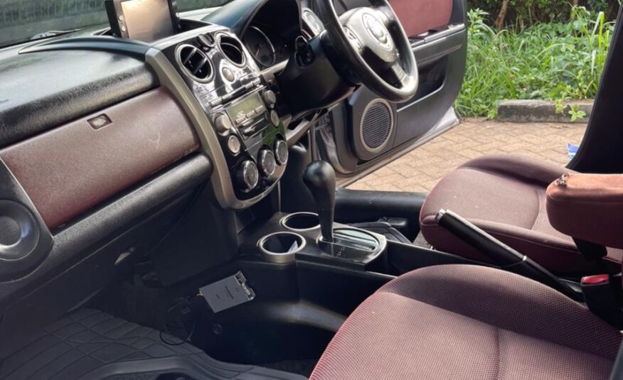 Mazda Verisa 2007