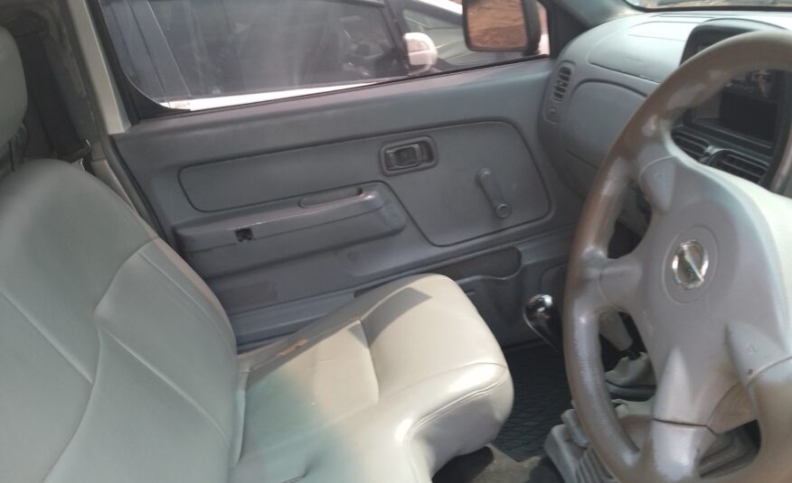 2016 Nissan NP300