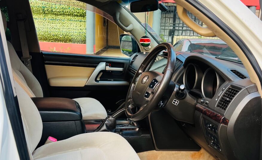 2008 Toyota Land Cruiser V8