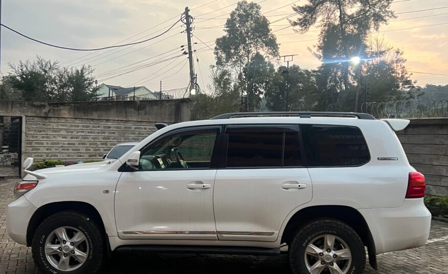 2008 Toyota Land Cruiser V8