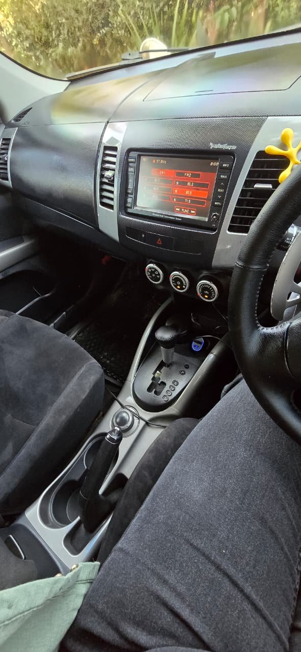 Mitsubishi Outlander 2006