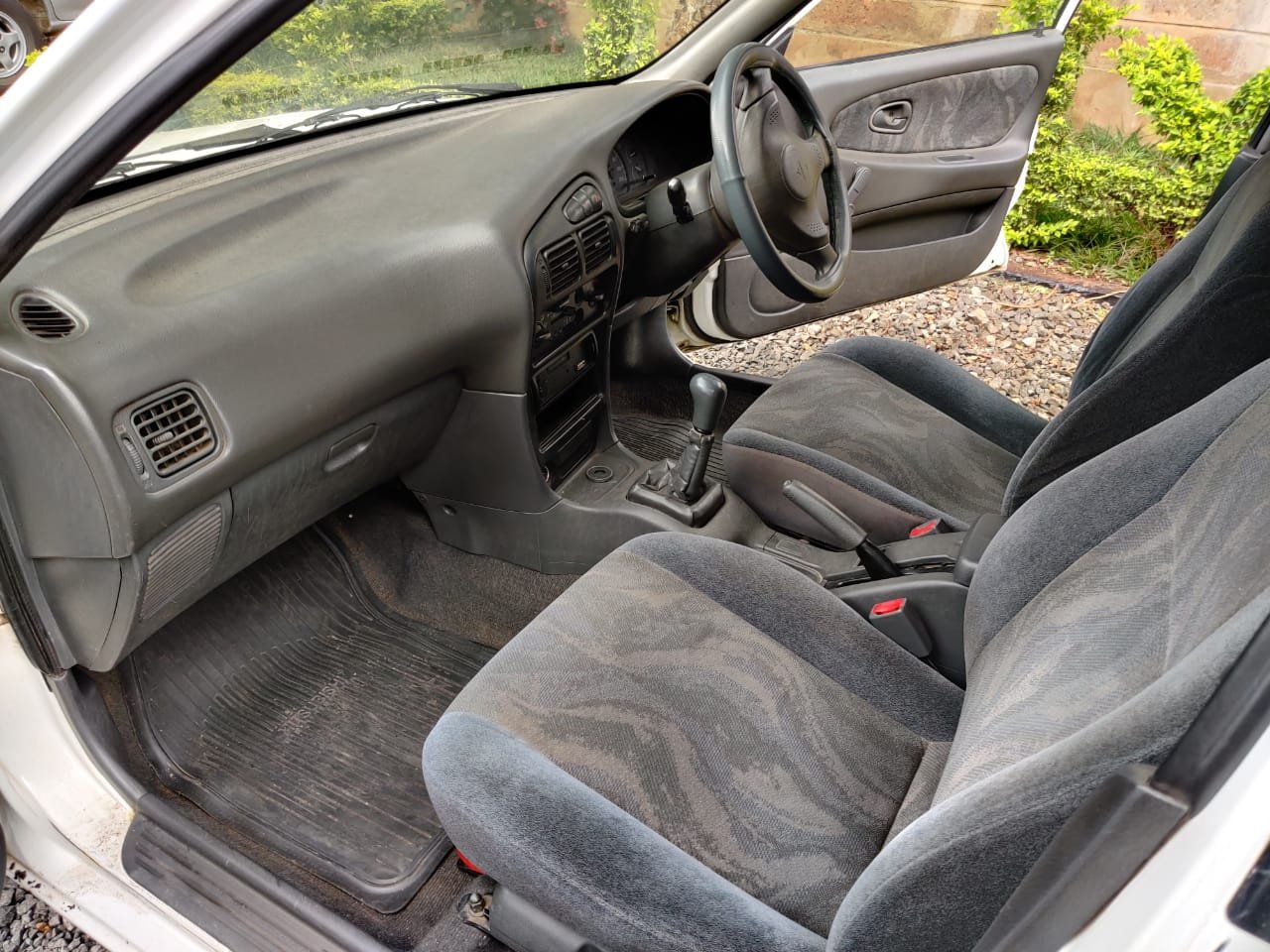 Mitsubishi Lancer GLX 2003